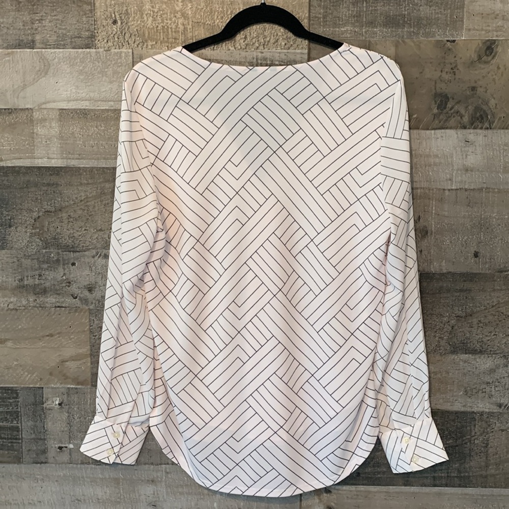 Ann Taylor Long Sleeve Top Size M - Picture 15 of 16
